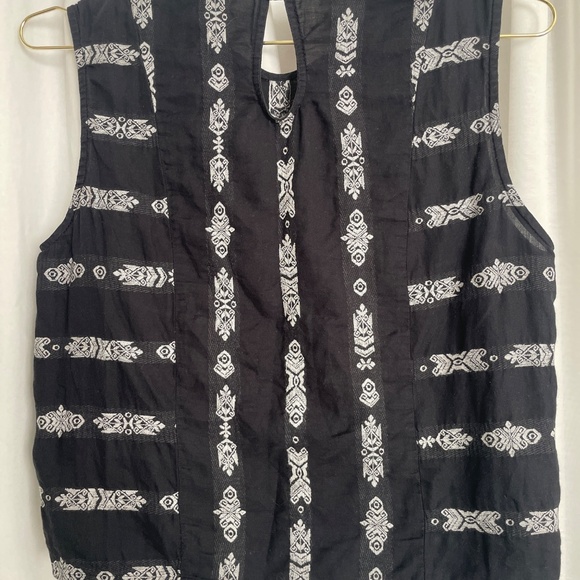 Sleeveless top by Eve Gravel - Picture 8 of 8